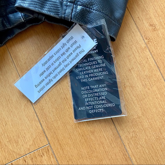 NWT G by Giuliana black faux leather motorcycle jacket size medium - Picture 2 of 7